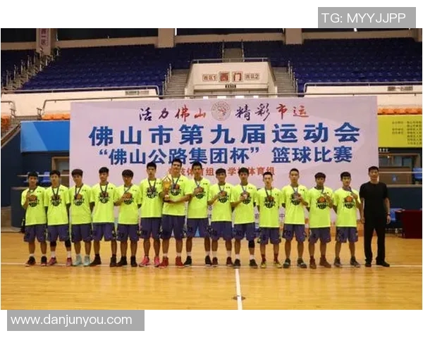 广厦队与佛山队激战正酣腾讯体育全程直播精彩赛事盛况